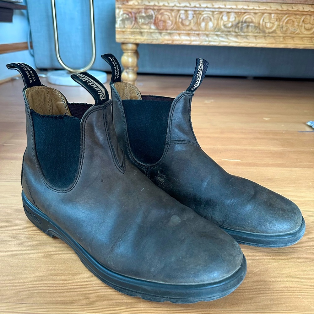 Blundstone Men’s rustic black boots #587